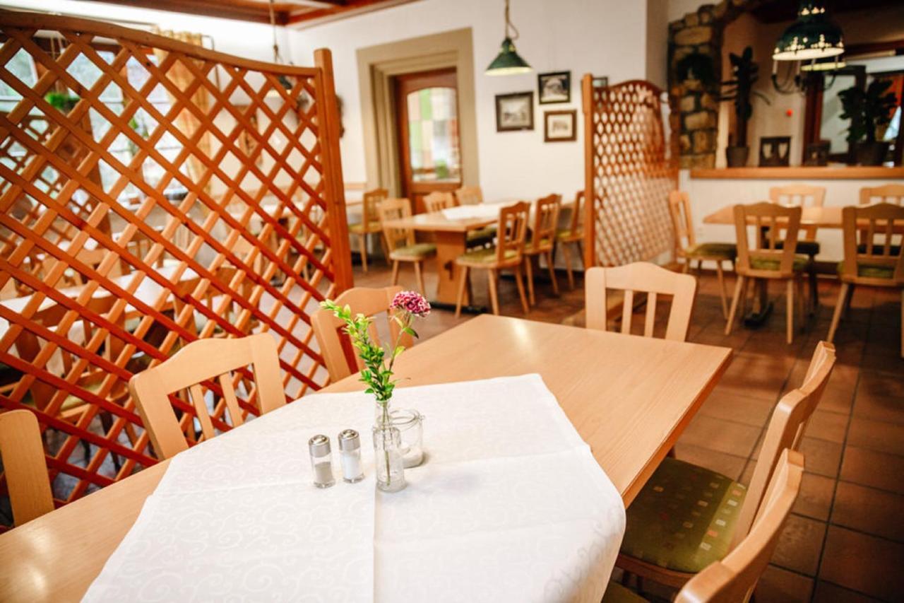 Herrenschenke-Cafe Eiring Konigsberg in Bayern Экстерьер фото